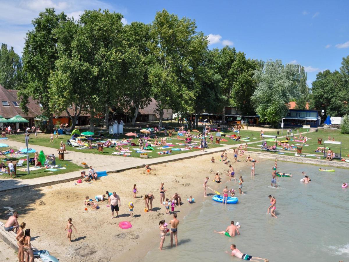 Holiday Home Balatontourist Fuered-1 By Interhome Balatonfured Luaran gambar